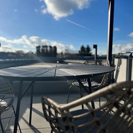 Luxus Loft Ueber Den Daechern Von Родинг Экстерьер фото